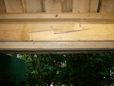 Detalj av skjøting av to stokker
